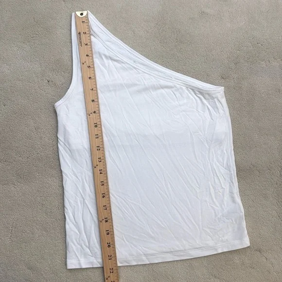 The Drop Women's Payton Asymmetric Fitted One-Shoulder Top White Size Medium - Picture 6 of 10